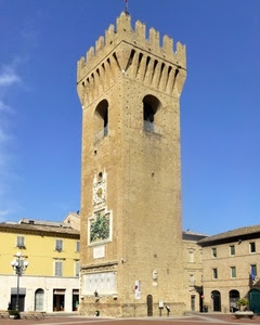 torre, merli, piazza, lampione, orologio, azzurro, cielo