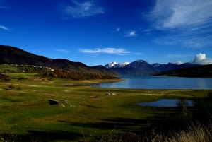 lago, nuvole, montagna, prati, montagne, panorama, acqua, verde, paesaggio, cielo, azzurro