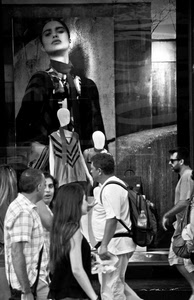 zaino, persone, vetrina, manichini, bianconero, passanti, donna, manichino, abbigliamento, manifesto, riflesso