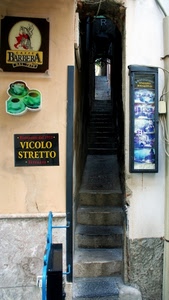 vicolo, insegne, stretto, gradini, scala, scalini, arco, scale, ringhiera