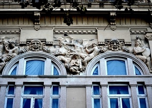 finestre, tende, liberty, vetri, statue, palazzo, sculture, bassorilievi, due