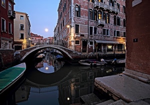 ponte, barche, venezia, canale, palazzi, acqua, riflesso, luna, riflessi