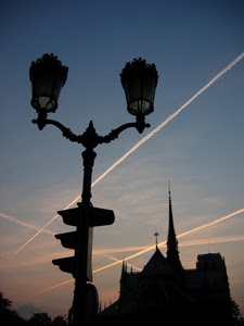 cielo, chiesa, lampione, controluce, scie, lampioni, silhouette, campanile, tramonto, nuvole, nero, azzurro, linee, due, strisce