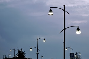 lampioni, luci, cielo, albero, nuvole, pali, alberi, sera, lampione