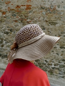 rosso, cappello, muro, donna, sassi, paglia