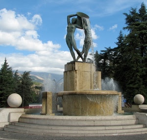 fontana, acqua, statua, marmo, statue, monumento, cielo, gradini, palle