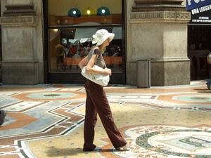 cappello, donna, borsa, vetrina, passante, galleria, pavimento