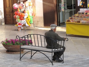 panchina, anziano, vaso, fiori, negozio, palloni, palloncini