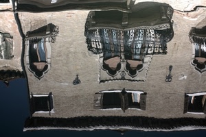 riflesso, acqua, balcone, finestre, palazzo, ringhiera, facciata