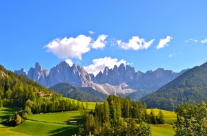montagne, alberi, verde, panorama, nuvole, cielo, montagna, bosco
