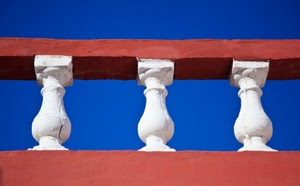 bianco, rosso, tre, azzurro, colonne, ringhiera, blu, balaustra, colonnine, cielo