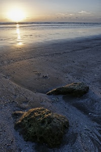 mare, sabbia, sole, spiaggia, acqua, cielo, tramonto, scogli, riflesso, controluce, sassi, nuvole, rocce, alba, massi